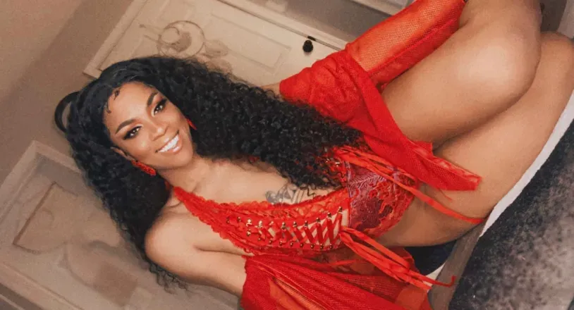 OnlyFans cuenta valareelove header 2