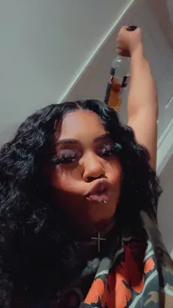 OnlyFans cuenta prettydee827 avatar 1