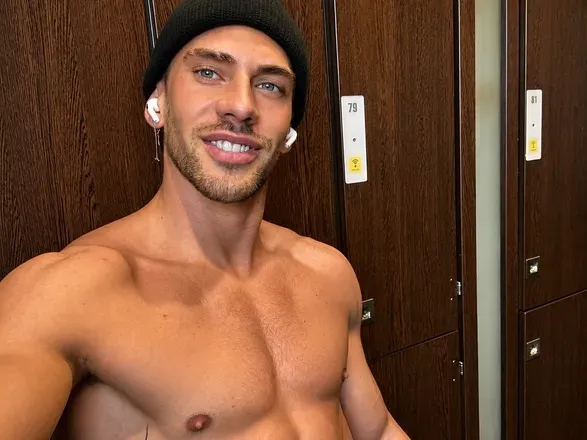 OnlyFans account  chrissinsxxx avatar 1