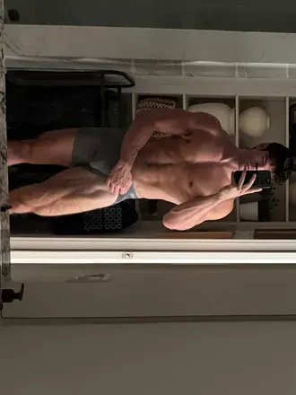 OnlyFans cuenta wyattgonewild header 2
