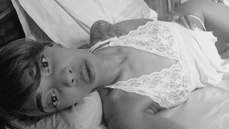 OnlyFans cuenta baldhead_slut header 2