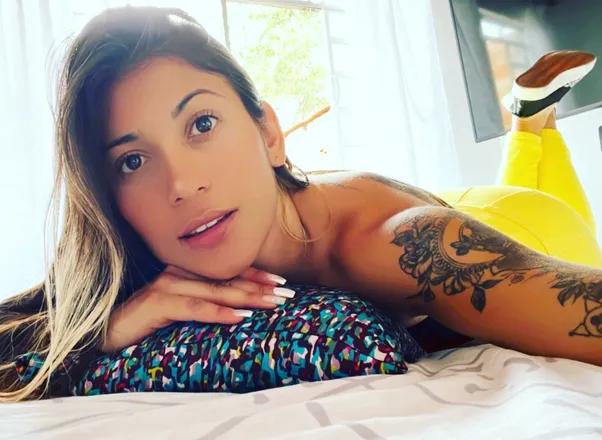 OnlyFans cuenta maribeer header 2