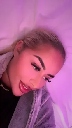 OnlyFans cuenta kinkybitchx header 2