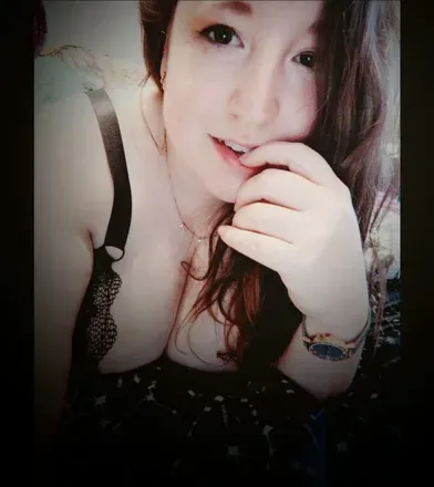 OnlyFans account  lunarhearts_fullmoon avatar 1