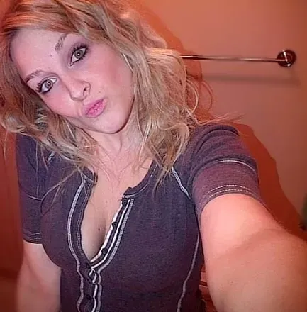 OnlyFans cuenta julia.c.feet avatar 1