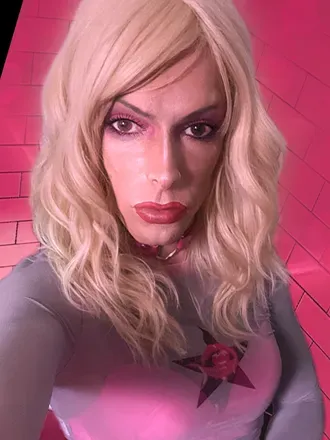 OnlyFans cuenta sissy_laris avatar 1