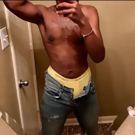 OnlyFans account  versatilehtxx avatar 1
