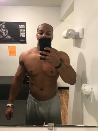 OnlyFans cuenta navy_d24 header 2