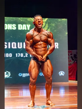 OnlyFans account  davidpive header 2
