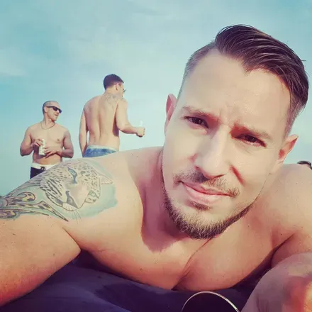 OnlyFans account  latinger avatar 1