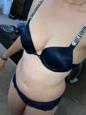 OnlyFans cuenta vega_skyyy header 2