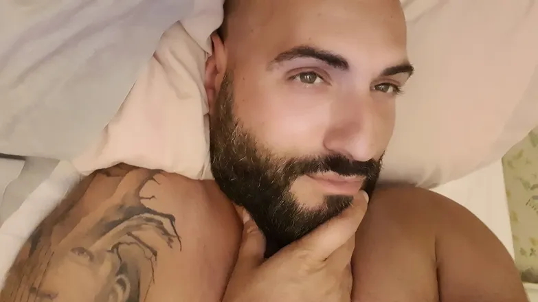 OnlyFans cuenta b3rn4rd11u1m3 header 2