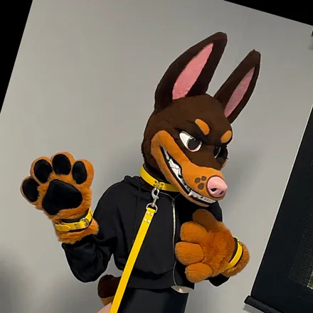 OnlyFans cuenta tobi.doberman header 2