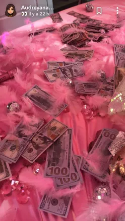 OnlyFans cuenta thatgurl_lola header 2