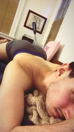 OnlyFans cuenta ouchmyhole header 2