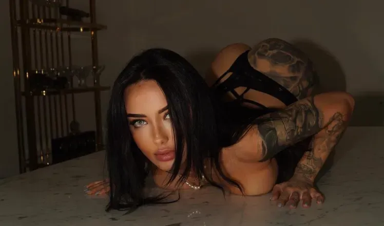 OnlyFans account  cherryrebelle header 2