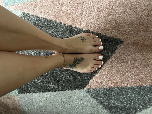 OnlyFans cuenta footgodd3ss_t header 2