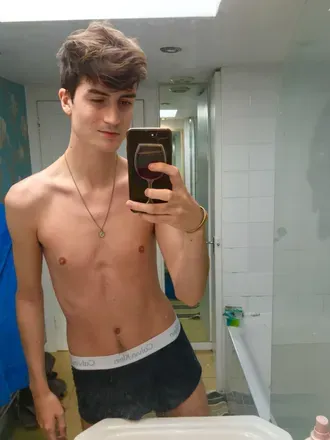 OnlyFans cuenta skinnytwinkss header 2