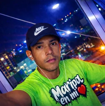 OnlyFans cuenta u555397388 header 2