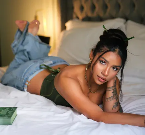 OnlyFans of marianellaaragon