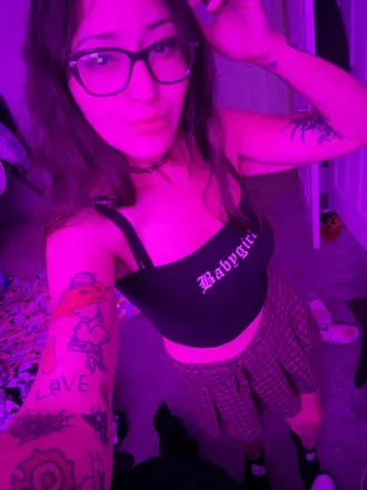 OnlyFans account  luxkyluxx avatar 1