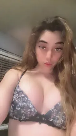 OnlyFans cuenta allyleee1738 avatar 1