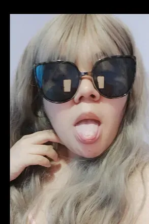 OnlyFans account  missatomica avatar 1
