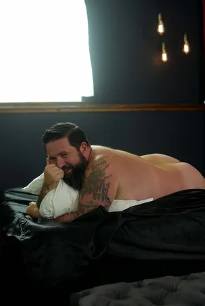 OnlyFans cuenta bearded-bourbon-photog header 2