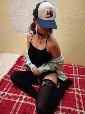 OnlyFans cuenta slapmycutiemark avatar 1