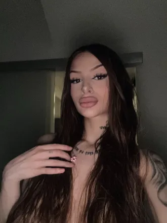OnlyFans of aliih.hx