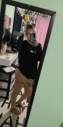 OnlyFans cuenta haileyrxo header 2