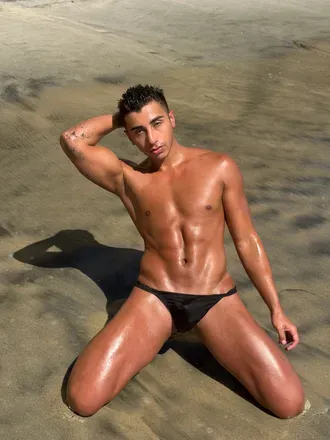 OnlyFans of mostlybottom