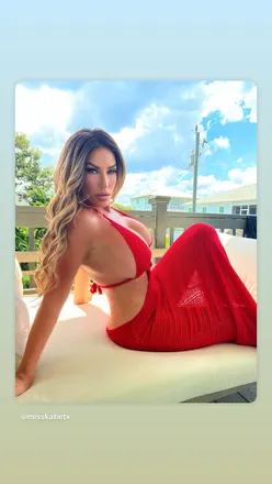 OnlyFans cuenta katiesvip header 2