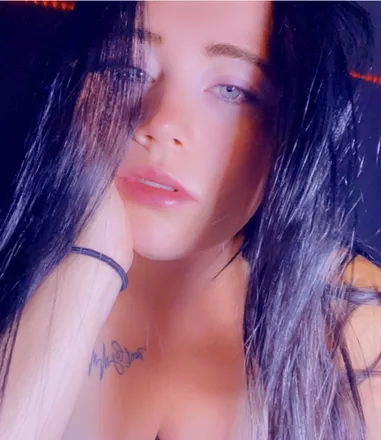 OnlyFans cuenta shayliturnbull header 2