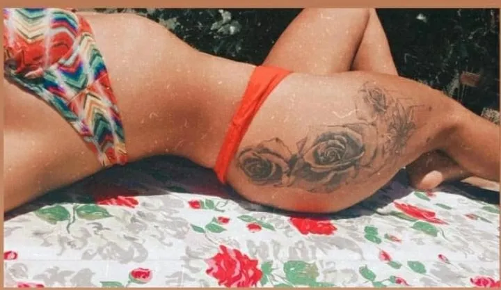 OnlyFans account  aye.lore.2 header 2