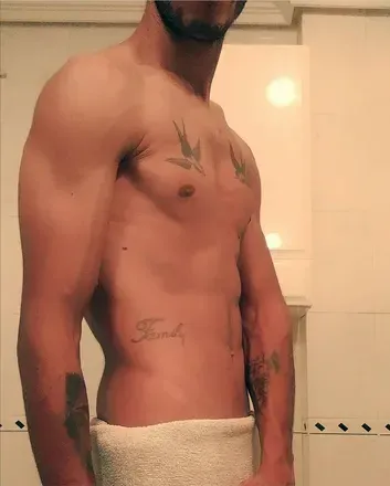 OnlyFans account  robrtt avatar 1