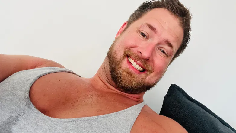 OnlyFans cuenta tallnbeefy header 2