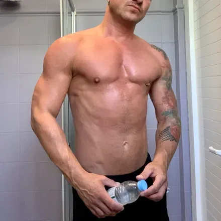 OnlyFans account  maciu1 avatar 1