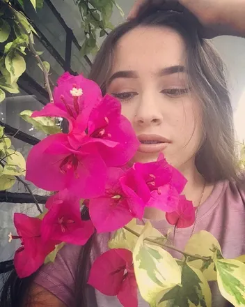 OnlyFans cuenta laura.henao_21 header 2