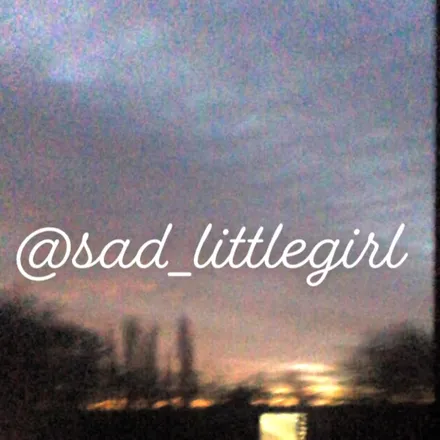 OnlyFans cuenta sad_littlegirl header 2