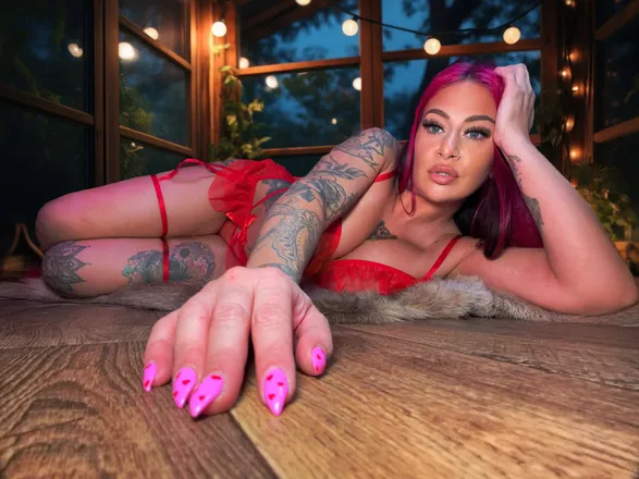 OnlyFans account  hayleyquinnxx header 2