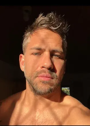 OnlyFans cuenta hunkyguysouth avatar 1