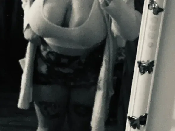 OnlyFans cuenta mommymilkers25 avatar 1