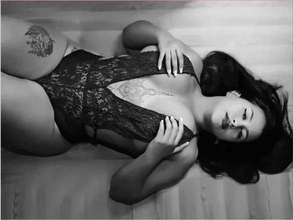 OnlyFans cuenta isabelmendez header 2