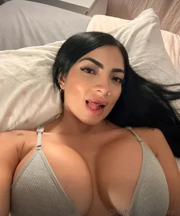 OnlyFans cuenta jenni.doll avatar 1