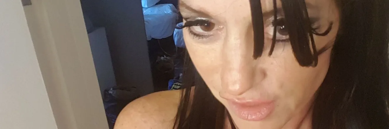 OnlyFans account  sherrystunnsxxx header 2