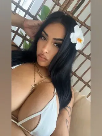 OnlyFans de luxxdesiree