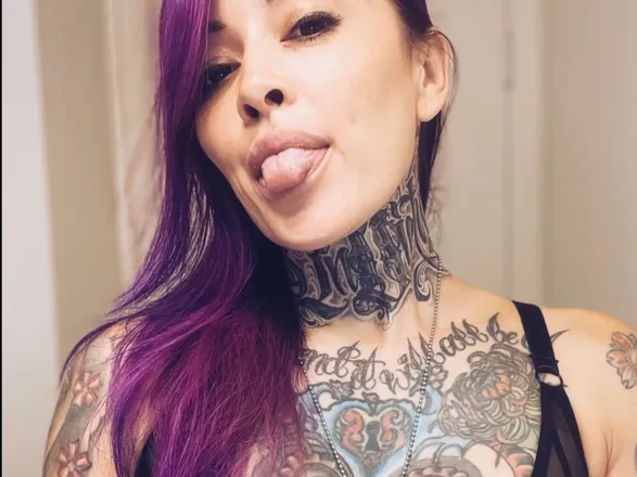 OnlyFans cuenta purplecybil header 2
