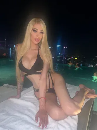 OnlyFans cuenta barbiespanish header 2