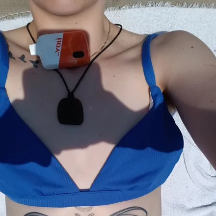 OnlyFans cuenta lunar_moth header 2